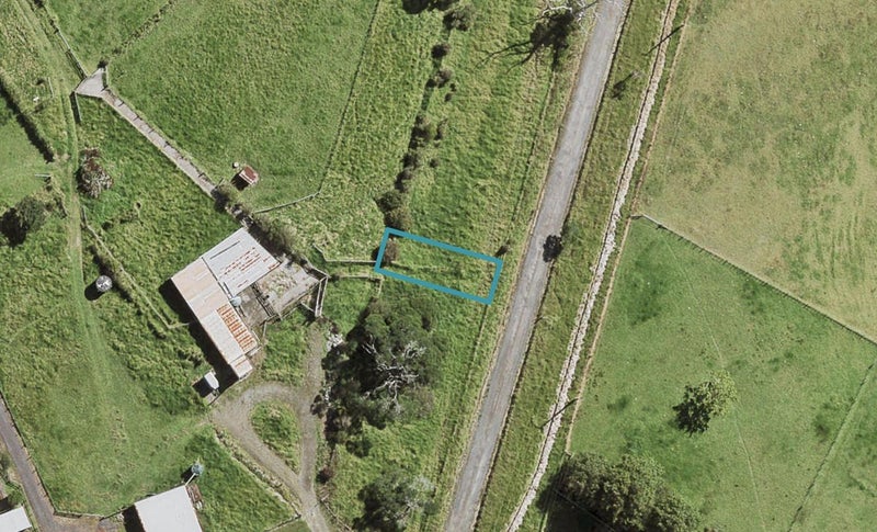 11 Puhikawa Street, Massey, Auckland - Carousel 1