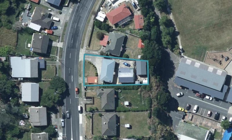 140 Mungavin Avenue, Ranui, Porirua - Carousel 1
