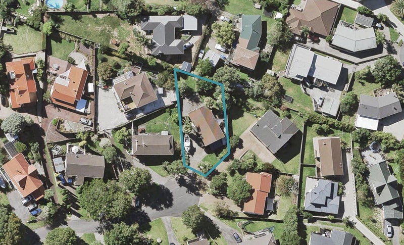 21 Orinda Close, Botany Downs, Auckland - Carousel 1