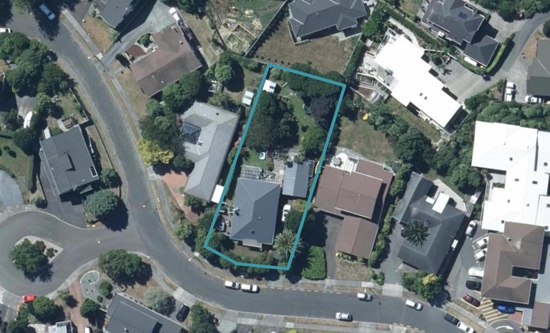 10 Observatory Close, Whitby, Porirua - Carousel 1
