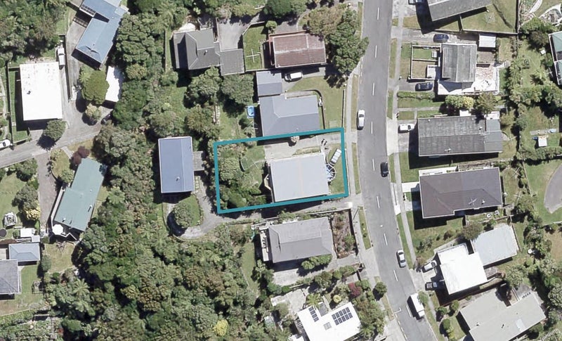 2/36 Cypress Drive, Maungaraki, Lower Hutt - Carousel 1