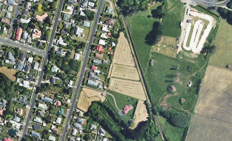 10D Gladstone Street, Hawera, Hāwera - Carousel 1