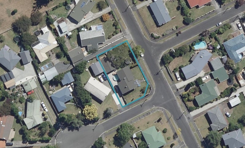 7 Carlyle Avenue, Chartwell, Hamilton - Carousel 1