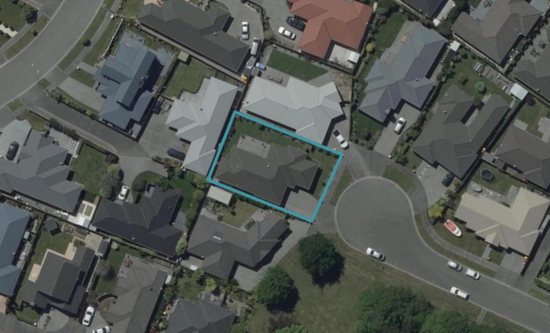 17 Cyclamen Place, Aidanfield, Christchurch - Carousel 1