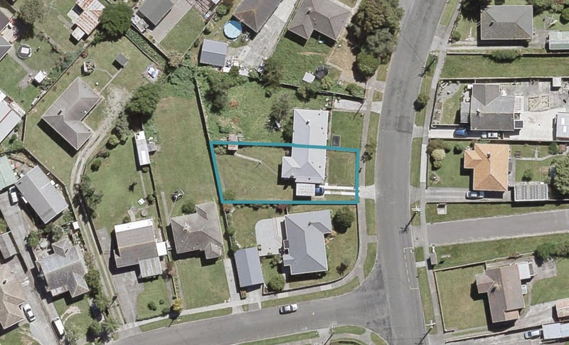 91 Reynolds Street, Taita, Lower Hutt - Carousel 1