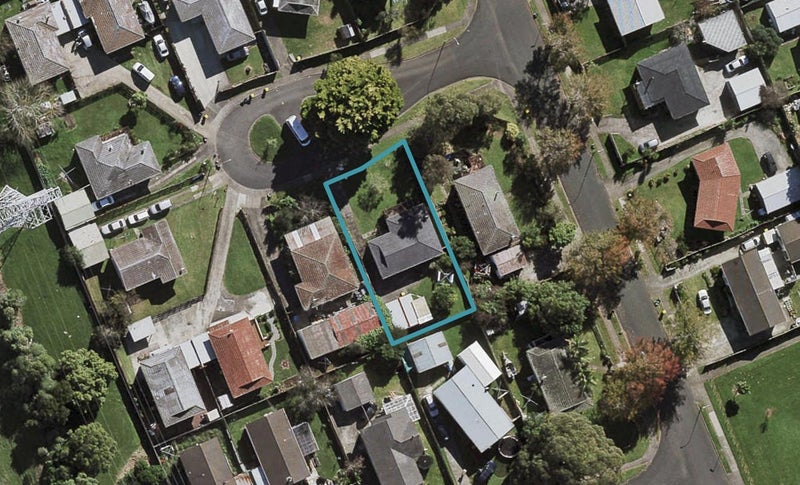 4 Seton Place, Clover Park, Auckland - Carousel 1