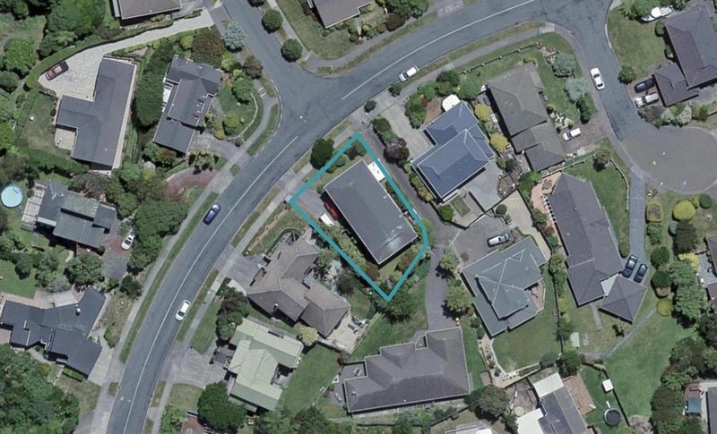 22 Lakewood Avenue, Churton Park, Wellington - Carousel 1