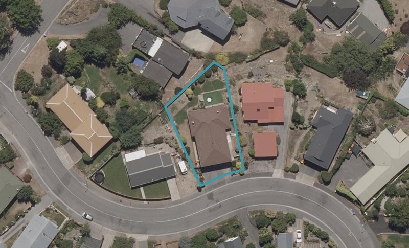6 O'Neill Crescent, Bridge Hill, Alexandra - Carousel 1