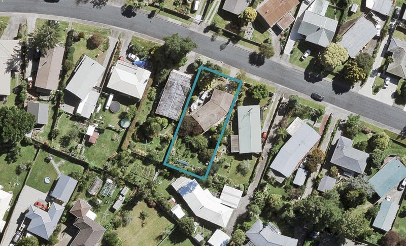 17 Jillian Drive, Ranui, Auckland - Carousel 1