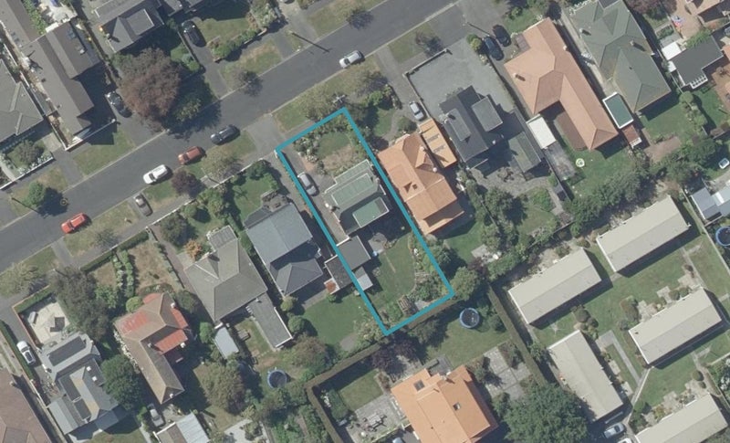 16 Wilson Avenue, Saint Clair, Dunedin - Carousel 1