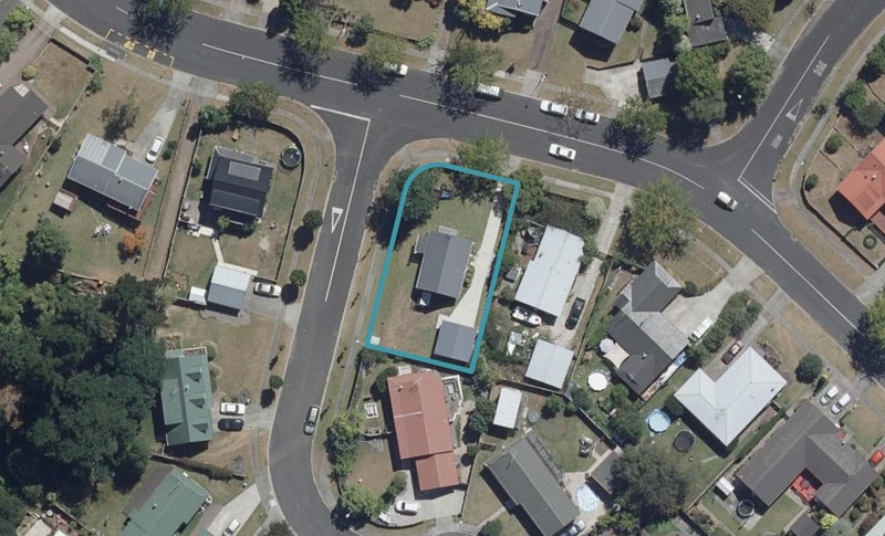66 Splitt Avenue, Glenview, Hamilton - Carousel 1