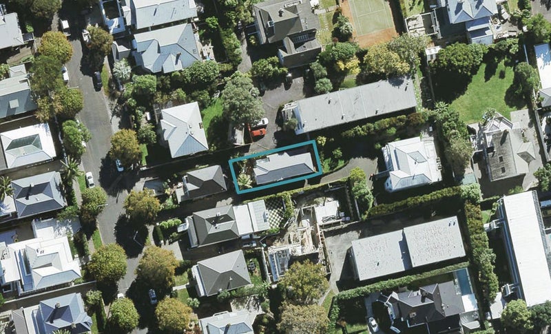 1/37 Sentinel Road, Herne Bay, Auckland - Carousel 1