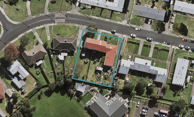 27 Edward Avenue, Ōtara, Auckland - Carousel 1