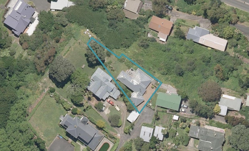 5 Garrett Street, Durie Hill, Whanganui - Carousel 1