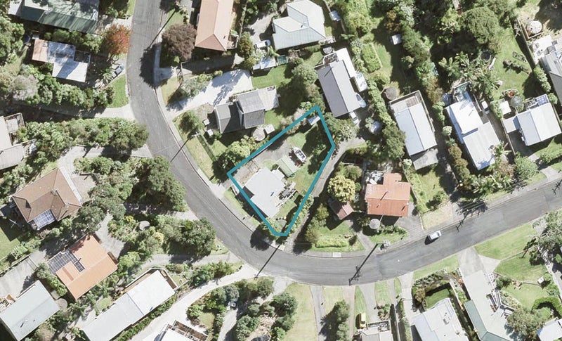 28 Elliston Crescent, Stanmore Bay, Whangaparaoa - Carousel 1