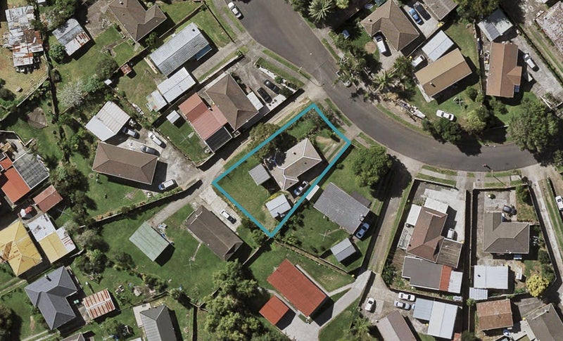 28 Desmond Place, Otara, Auckland - Carousel 1