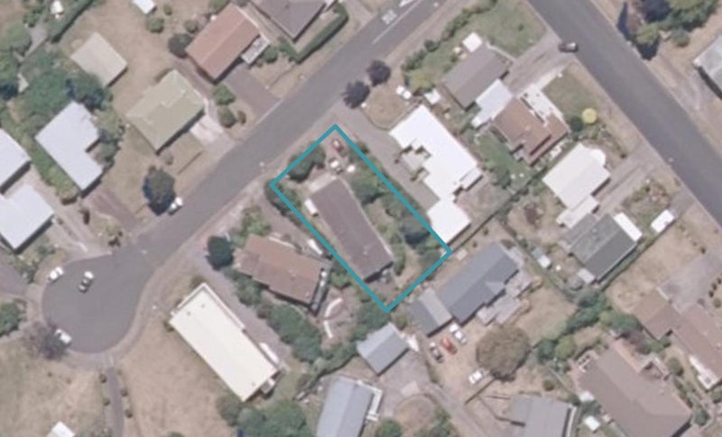 5 Silich Street, Acacia Bay, Taupo - Carousel 1