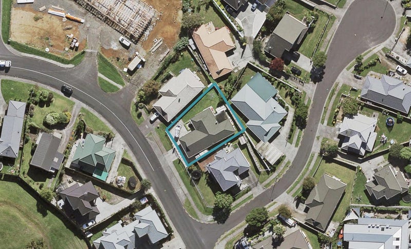 64 Lenore Road, Favona, Auckland - Carousel 1