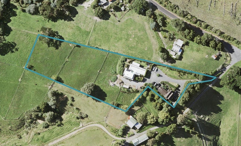 73 Keanes Road, Maraetai, Auckland - Carousel 1