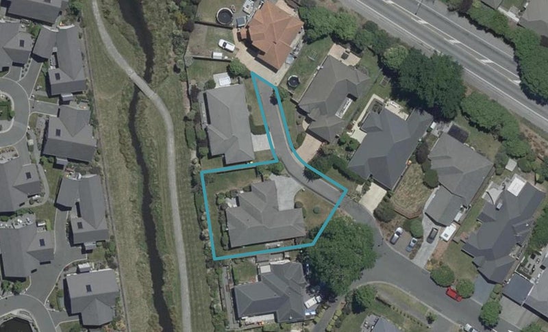 4 Limes Avenue, Parklands, Christchurch - Carousel 1