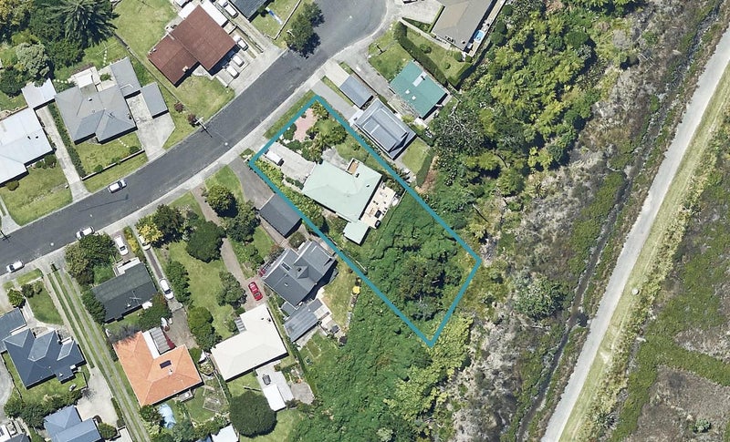 80 Esk Street, Parkvale, Tauranga - Carousel 1