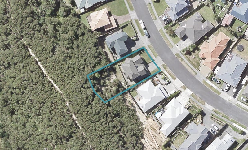 21 Kawatiri Grove, Wainuiomata, Lower Hutt - Carousel 1