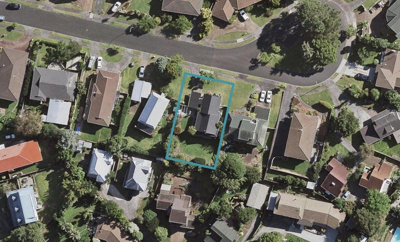 13 Deodar Place, Totara Heights, Auckland - Carousel 1