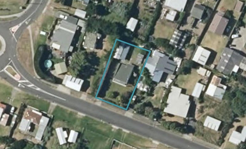 43 Pratt Avenue, Foxton Beach, Foxton - Carousel 1