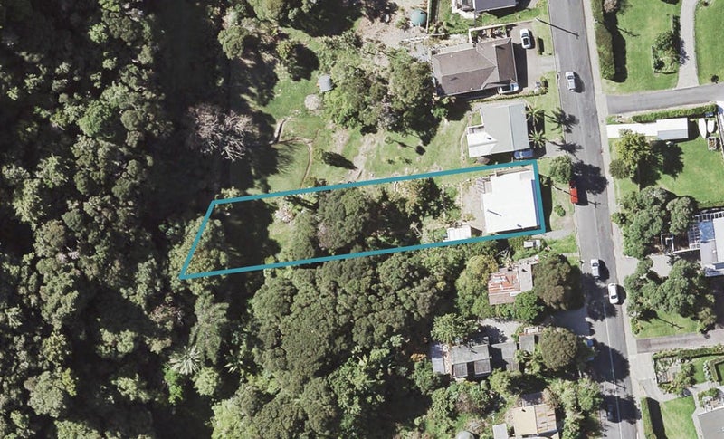 15 Rewa Road, Maraetai, Auckland - Carousel 1