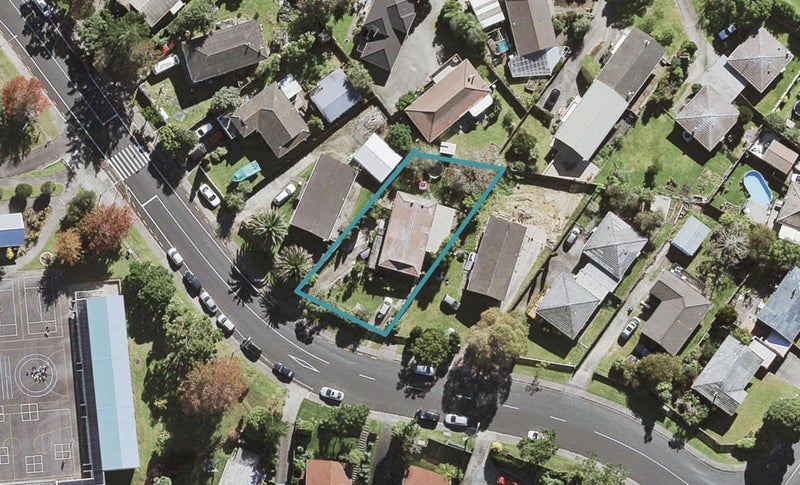 59 Bayview Road, Bayview, Auckland - Carousel 1