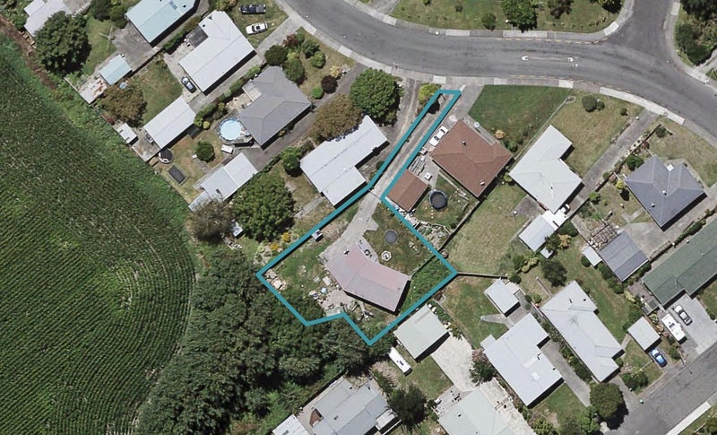 557 Lowe Street, Camberley, Hastings - Carousel 1