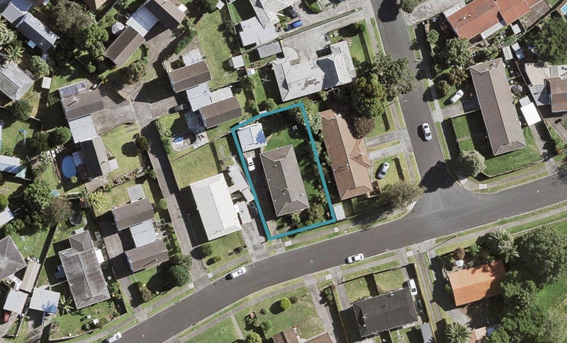 9 Challen Close, Conifer Grove, Takanini - Carousel 1