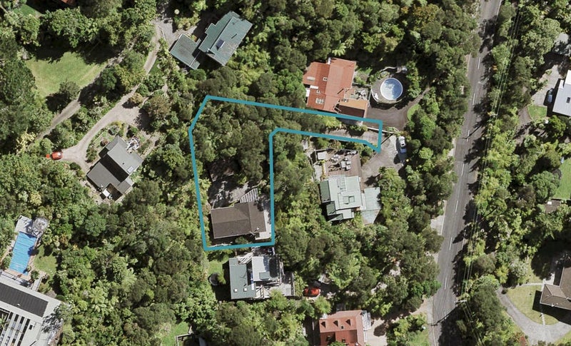 62 Takahe Road, Titirangi, Auckland - Carousel 1