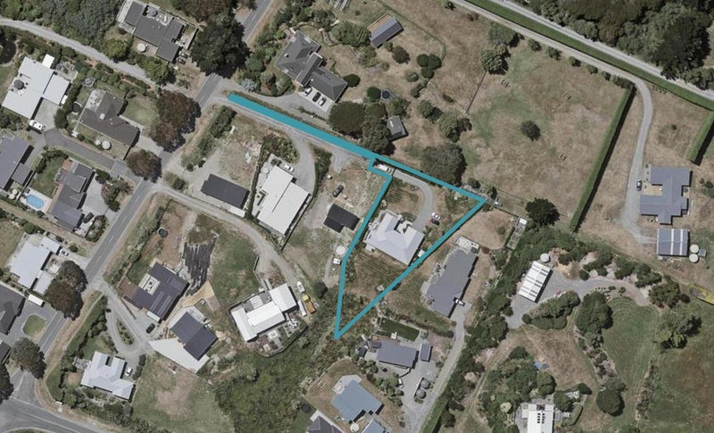 25 Paetawa Road, Peka Peka, Waikanae - Carousel 1