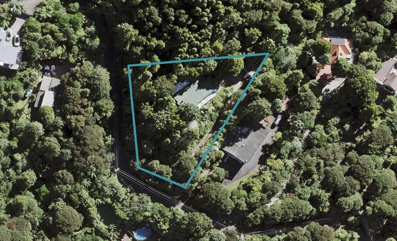 268 Shaw Road, Titirangi, Auckland - Carousel 1