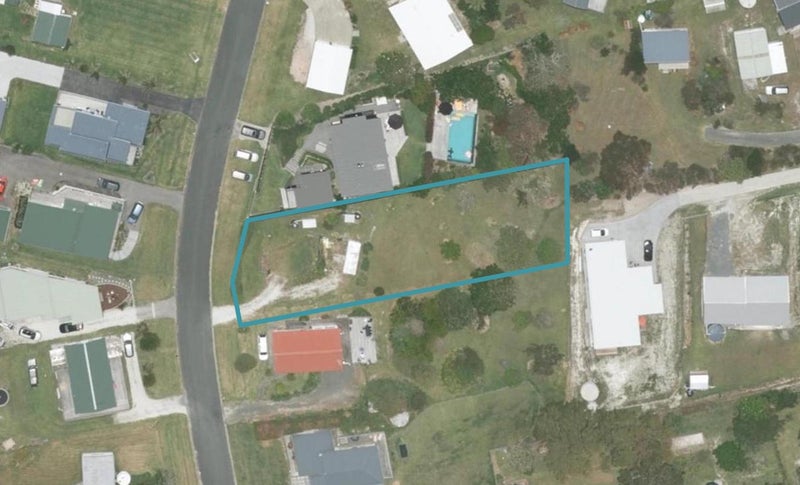 26 Cullen Street, Mangawhai Heads, Mangawhai - Carousel 1