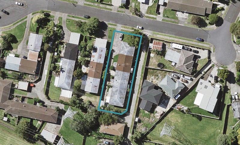 1/34 Latham Avenue, Pakuranga, Auckland - Carousel 1