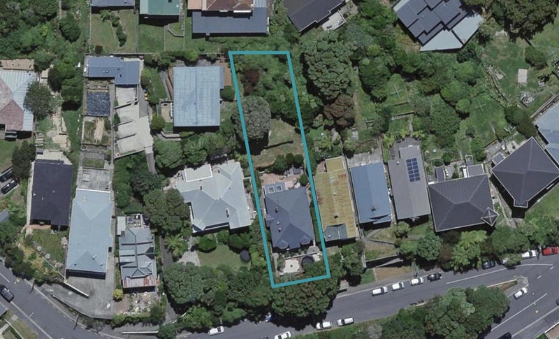 10 Konini Road, Hataitai, Wellington - Carousel 1