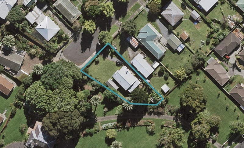 16 William Street, Mangere East, Auckland - Carousel 1