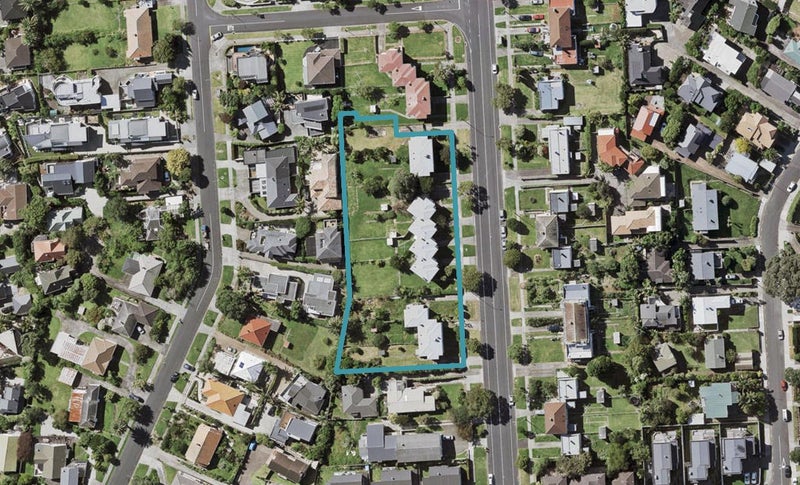 1/74 Kupe Street, Orakei, Auckland - Carousel 1