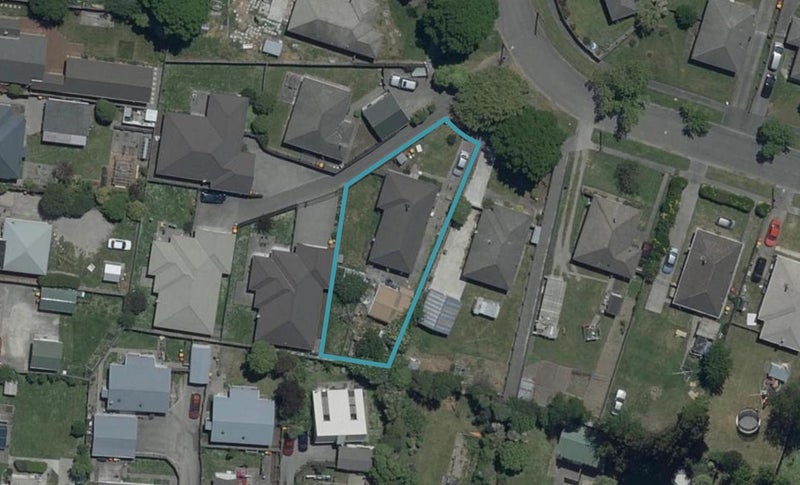 39 Earnslaw Crescent, Bryndwr, Christchurch - Carousel 1