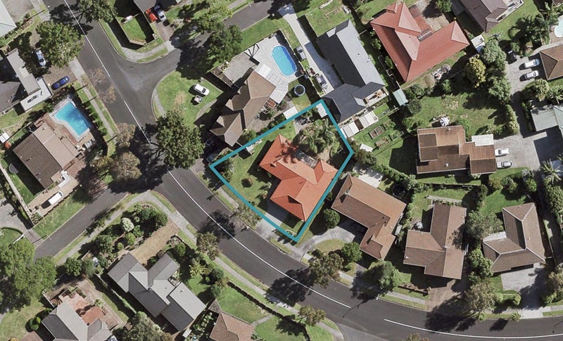 110 Walter Strevens Drive, Conifer Grove, Takanini - Carousel 1