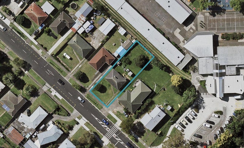 220 Bairds Road, Otara, Auckland - Carousel 1