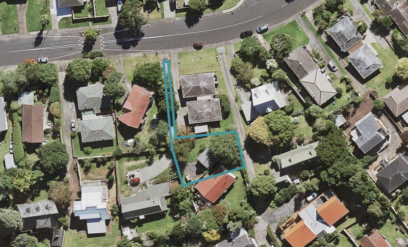 83B Moore Street, Hillcrest, Auckland - Carousel 1
