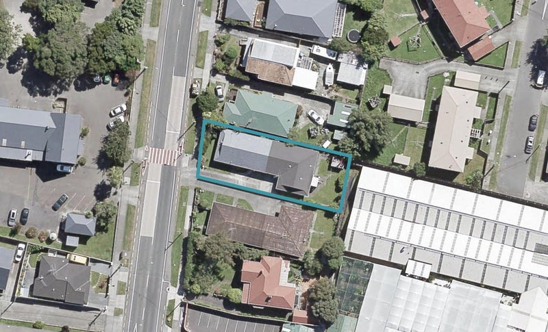 2/324 Waiwhetu Road, Fairfield, Lower Hutt - Carousel 1