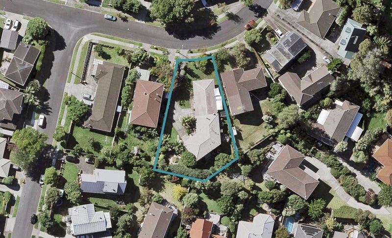 2/40 Sorrel Crescent, Bucklands Beach, Auckland - Carousel 1