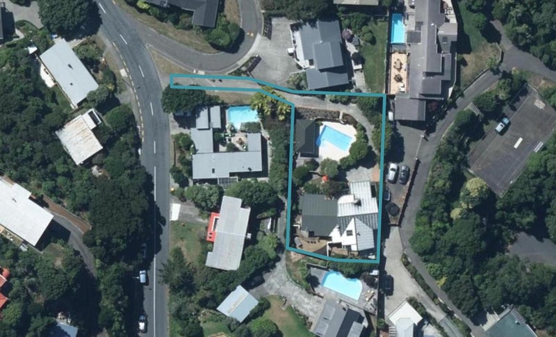 15 Oak Avenue, Paremata, Porirua - Carousel 1