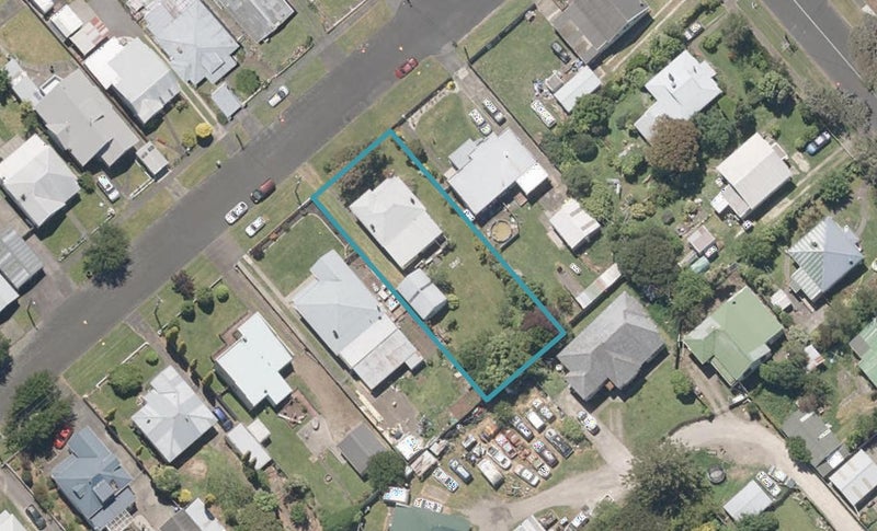 36 Collingwood Street, Whanganui East, Whanganui - Carousel 1