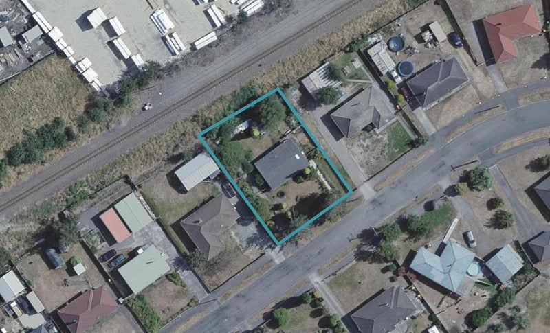 30 Kummer Crescent, Masterton - Carousel 1