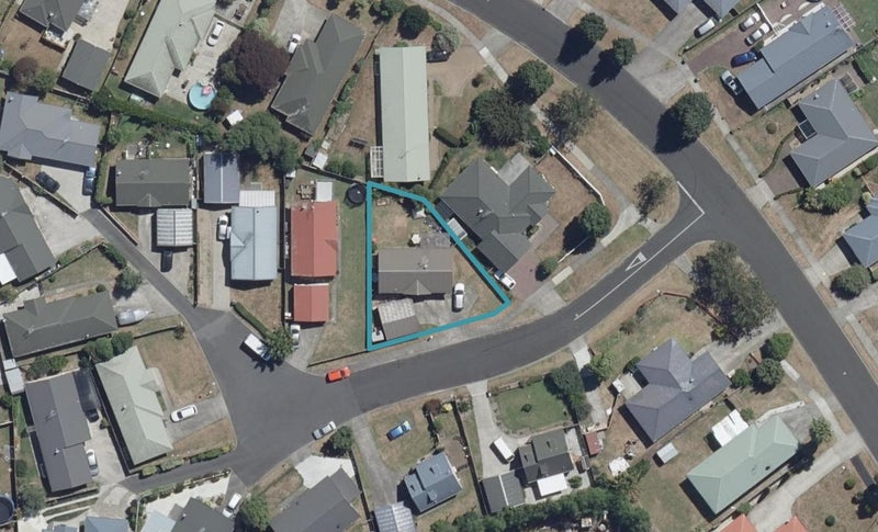 4 Harvard Court, Melville, Hamilton - Carousel 1